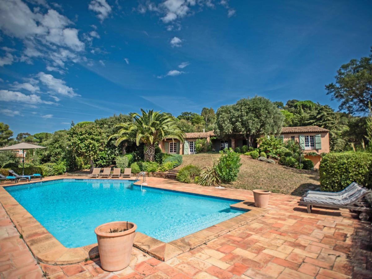 Villa photo 1
