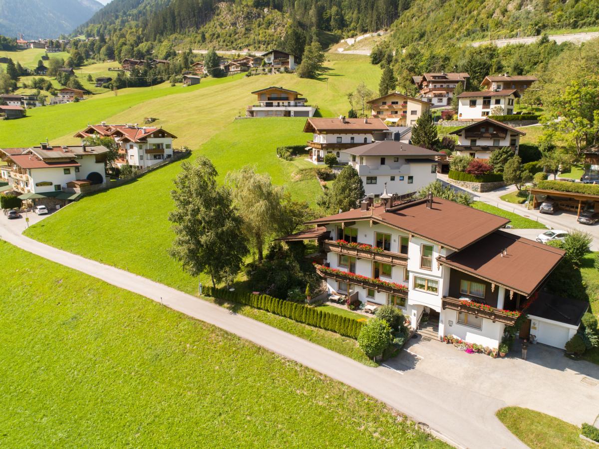 Villa photo 1
