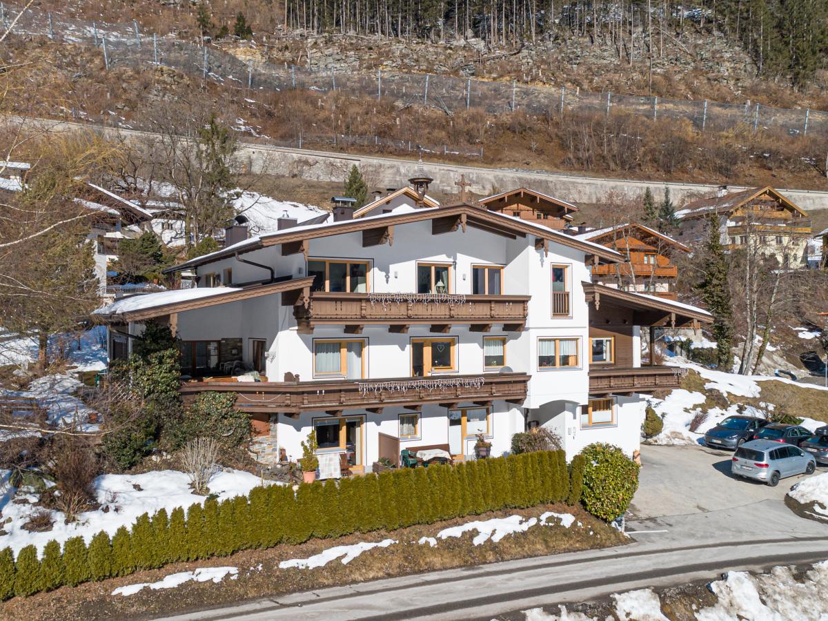 Exterior Winter