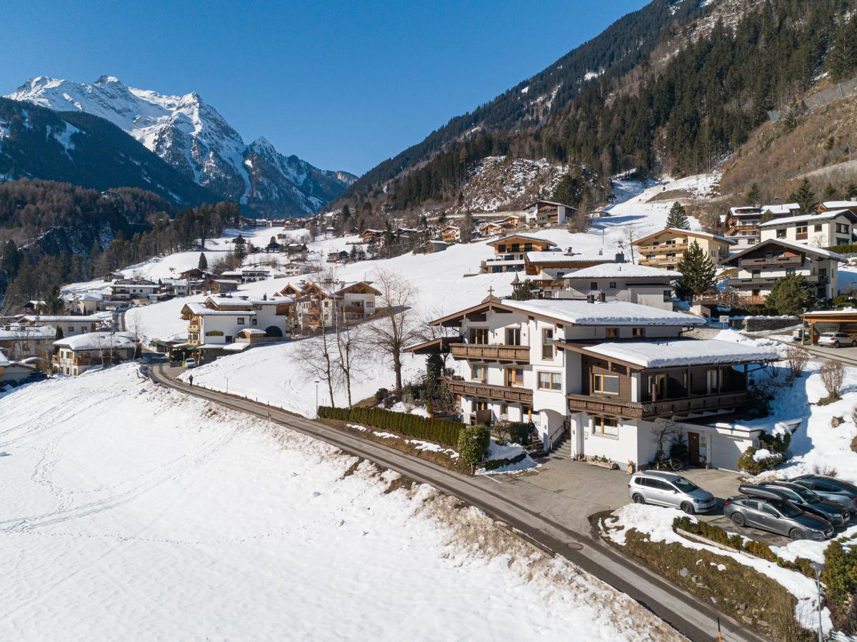 Exterior Winter
