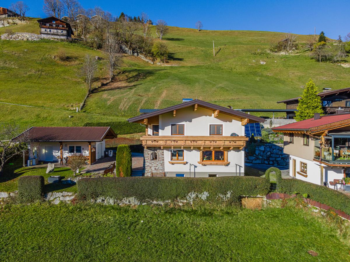Villa photo 1
