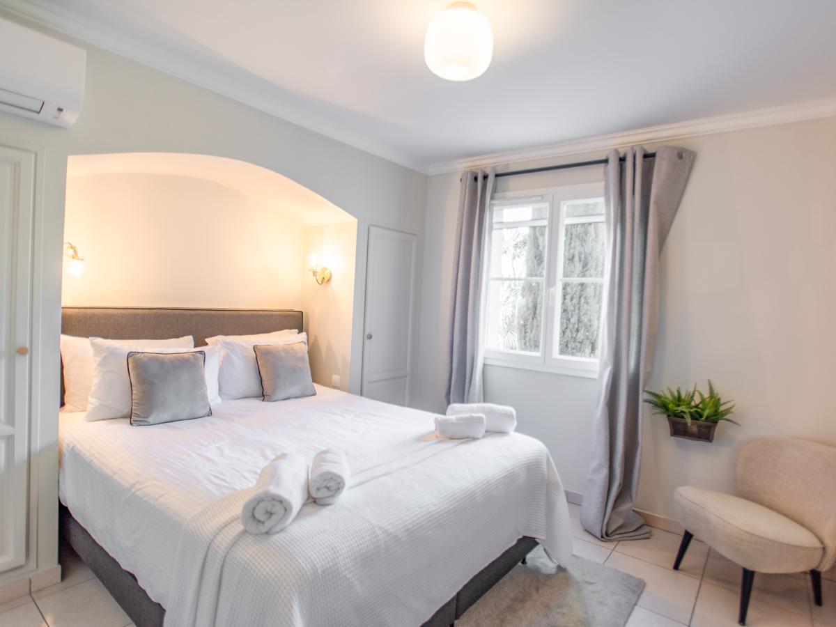 Bed Room