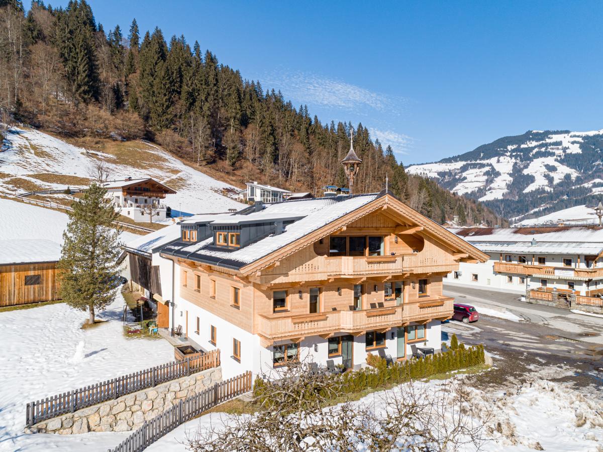 Villa photo 1