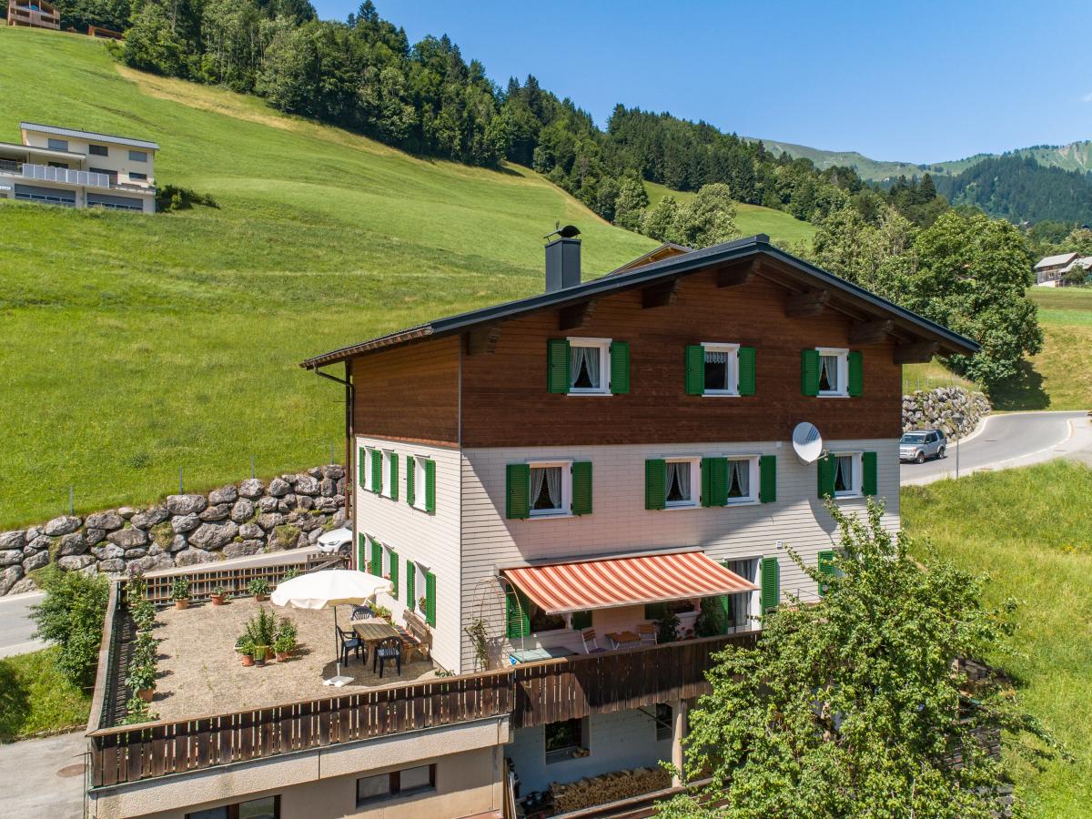 Villa photo 1