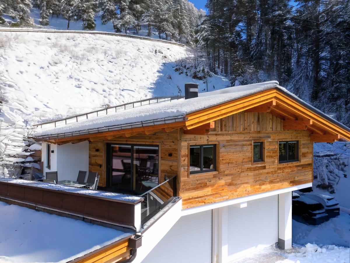 Villa photo 1