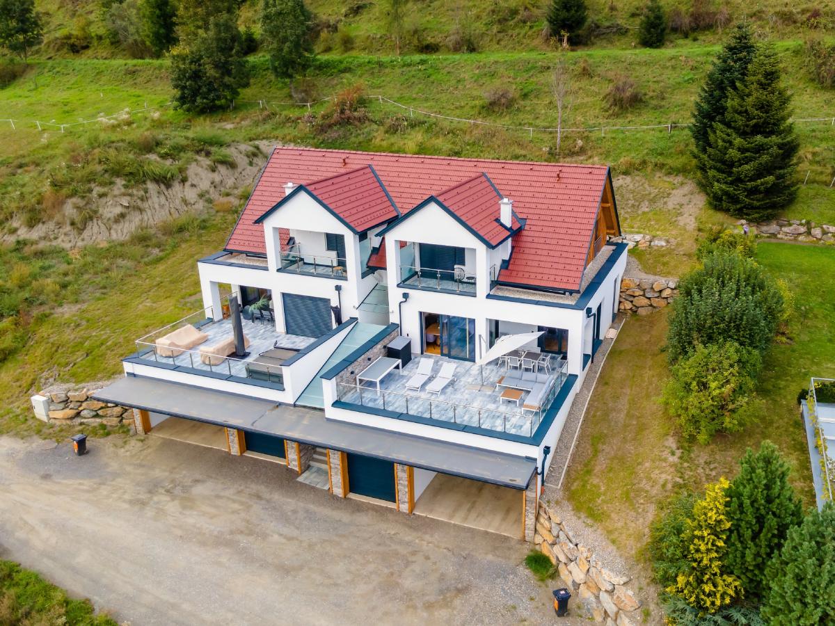 Villa photo 1