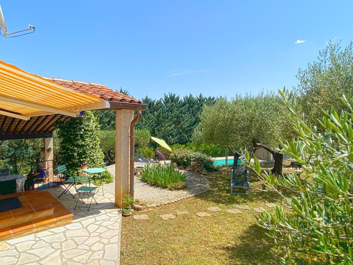 Villa photo 1