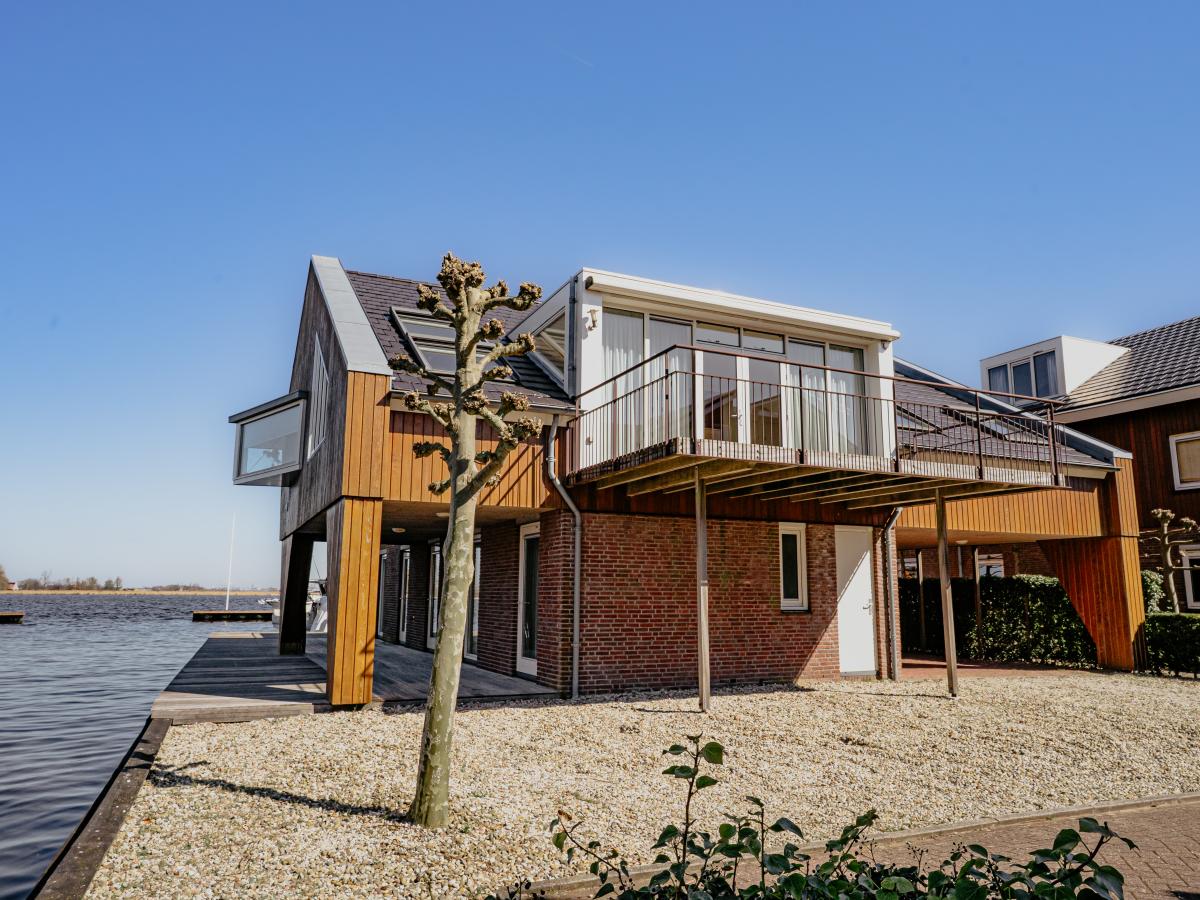 Exterior Summer