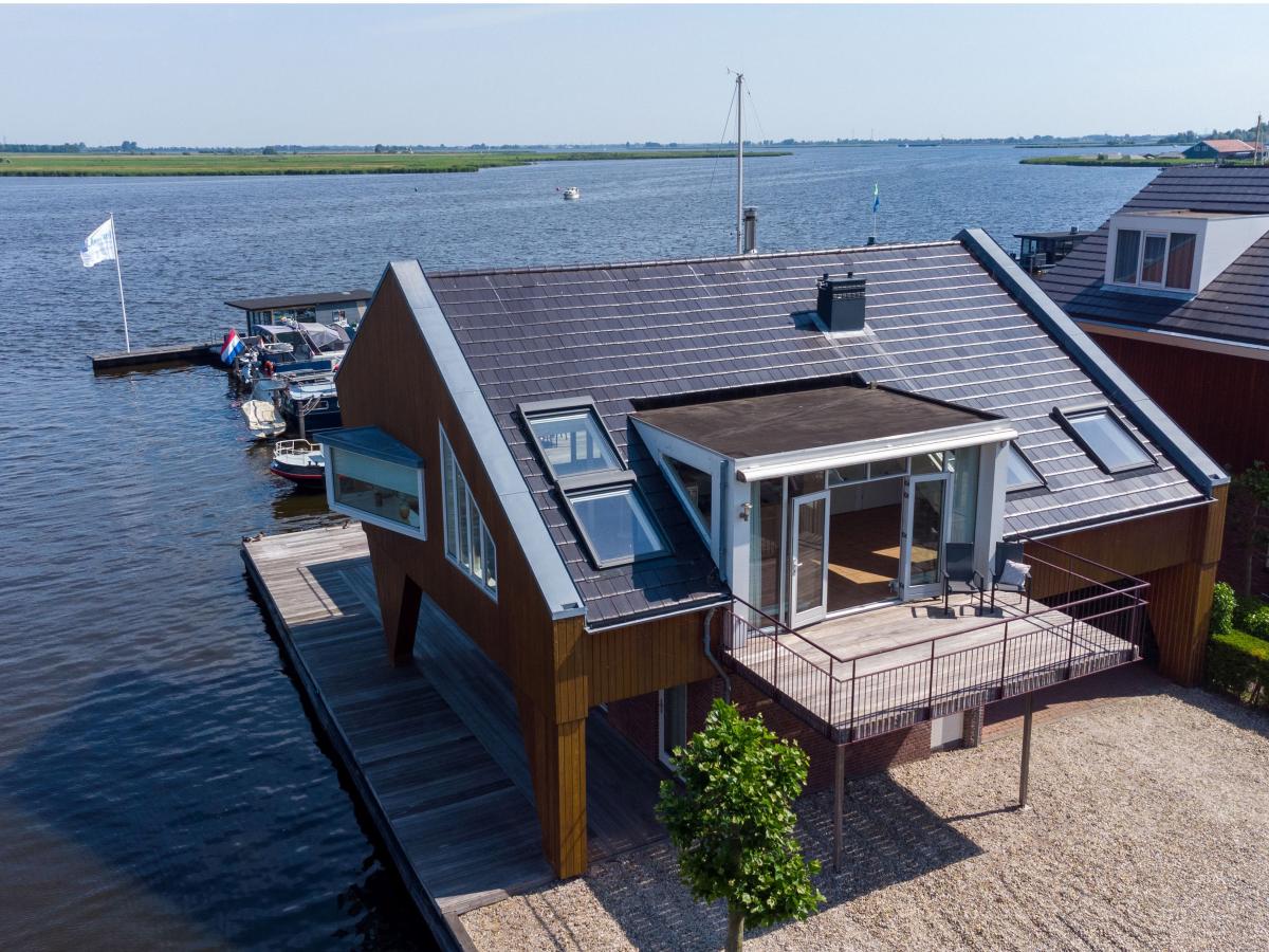 Exterior Summer