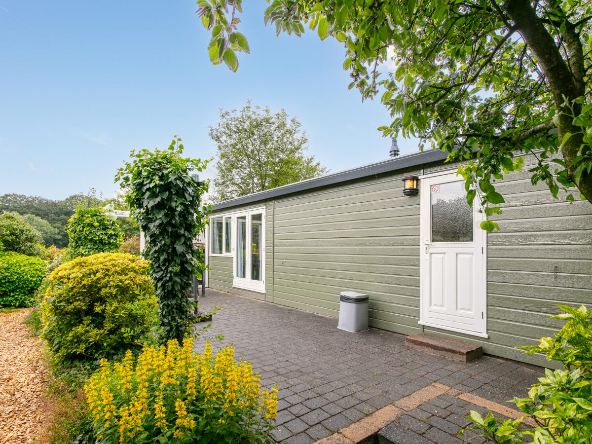 Exterior Summer