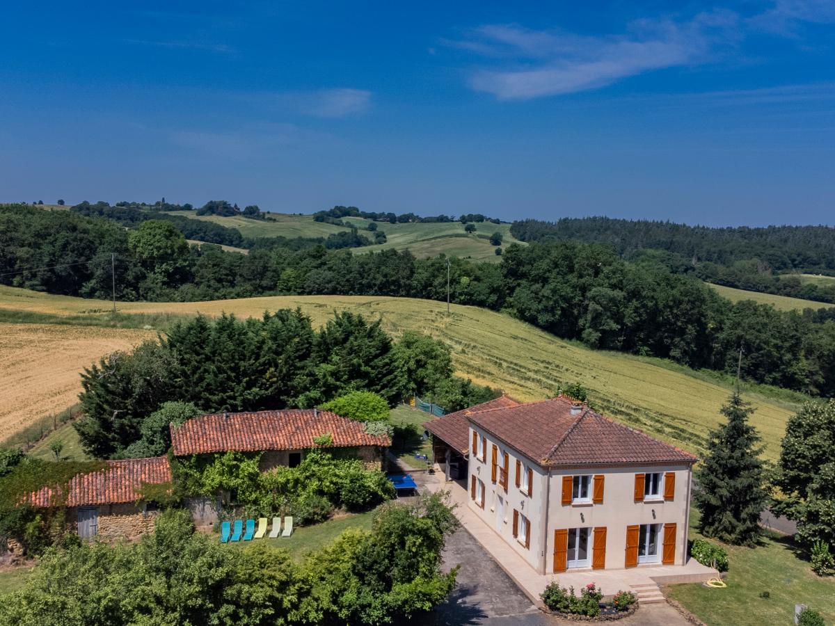 Villa photo 1