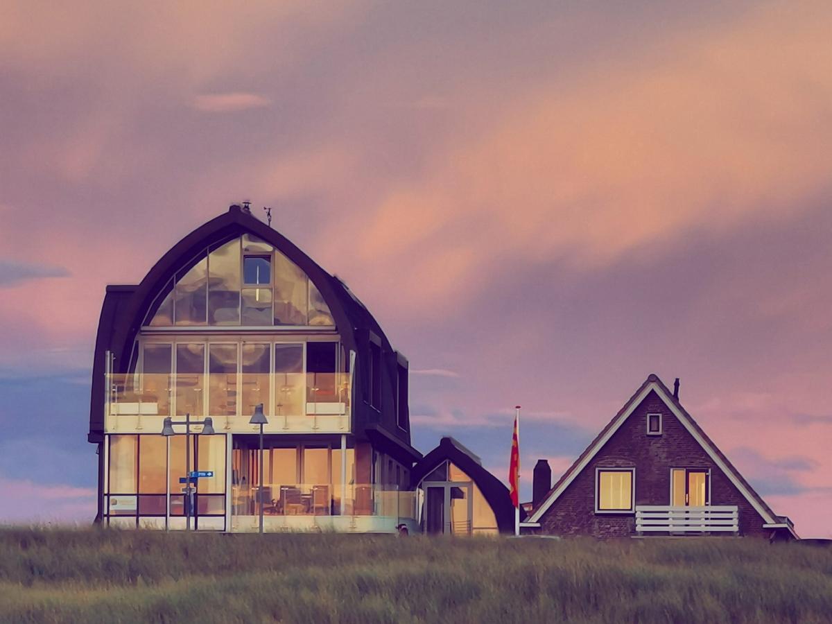 Exterior Summer