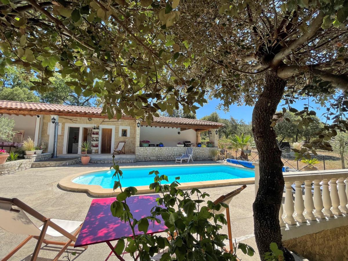 Villa photo 1