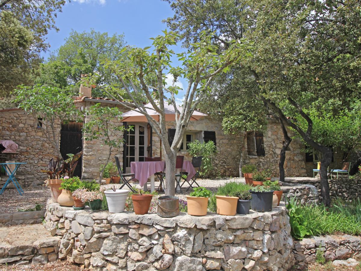 Villa photo 1