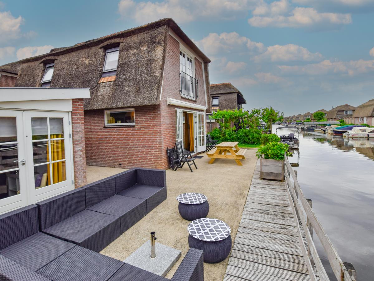 Villa photo 1