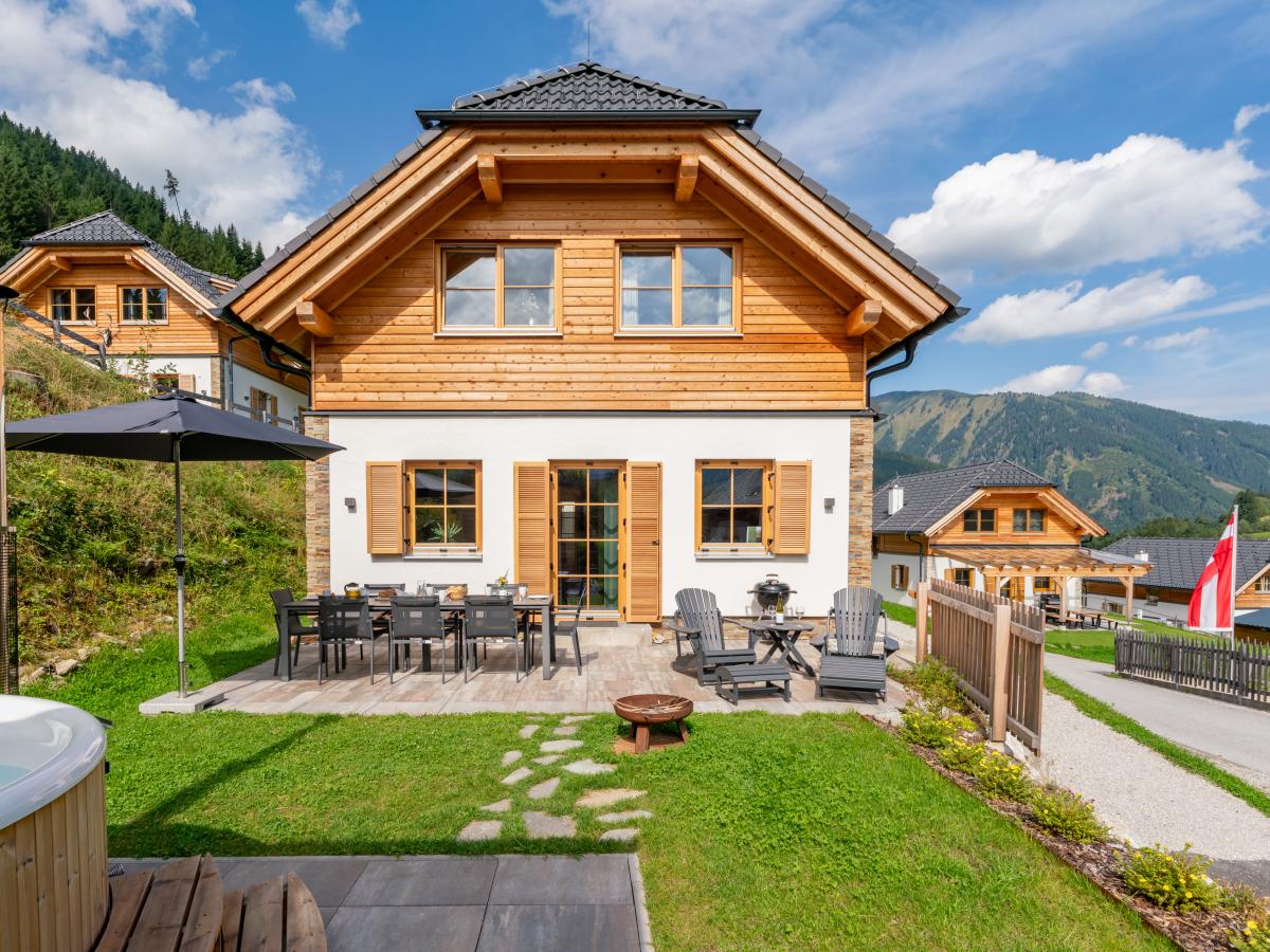 Villa photo 1