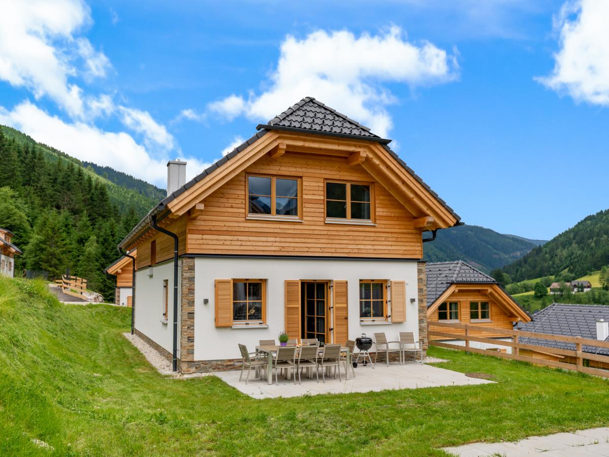 Villa photo 1