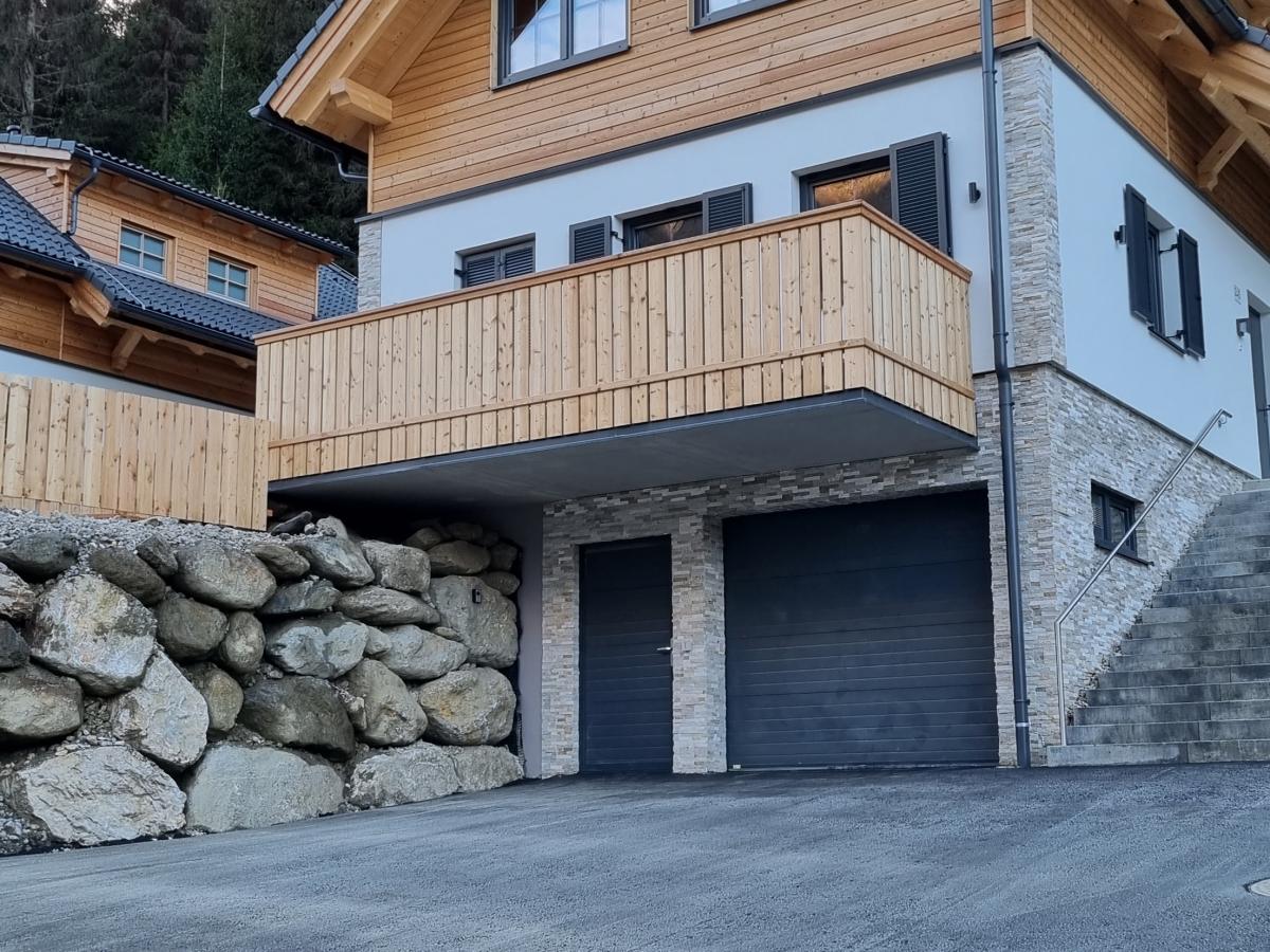Exterior Summer