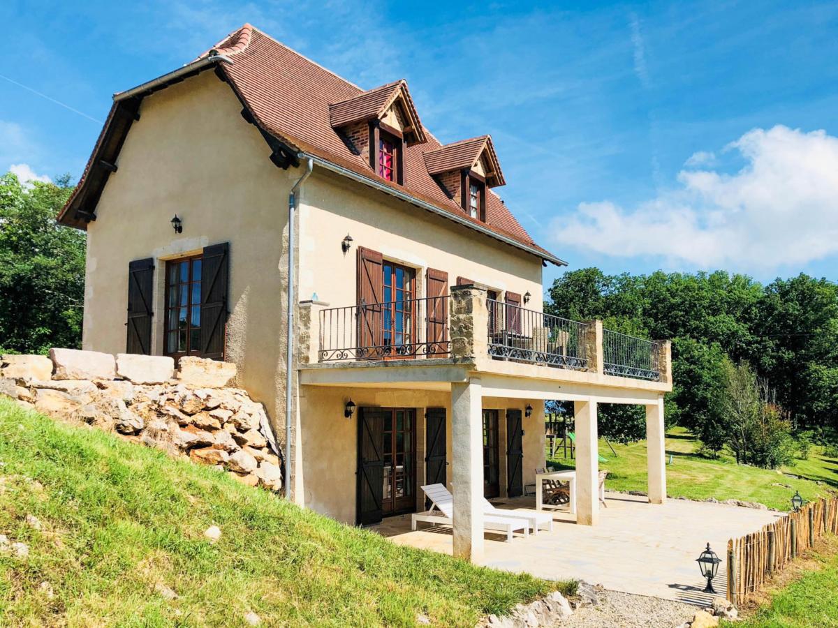 Villa photo 1