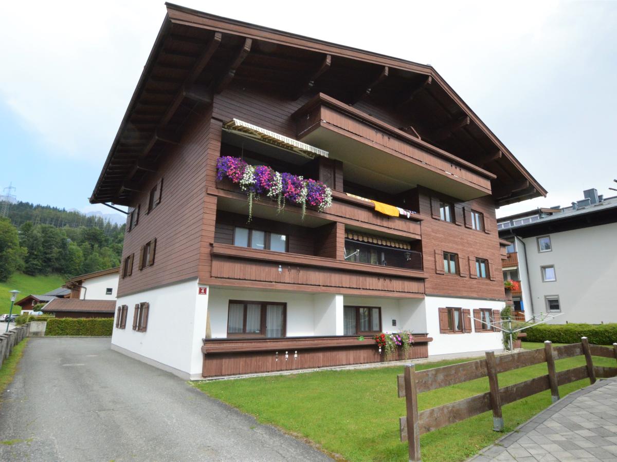 Exterior Summer