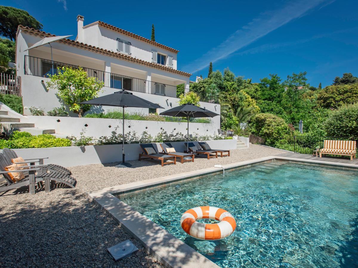 Villa photo 1