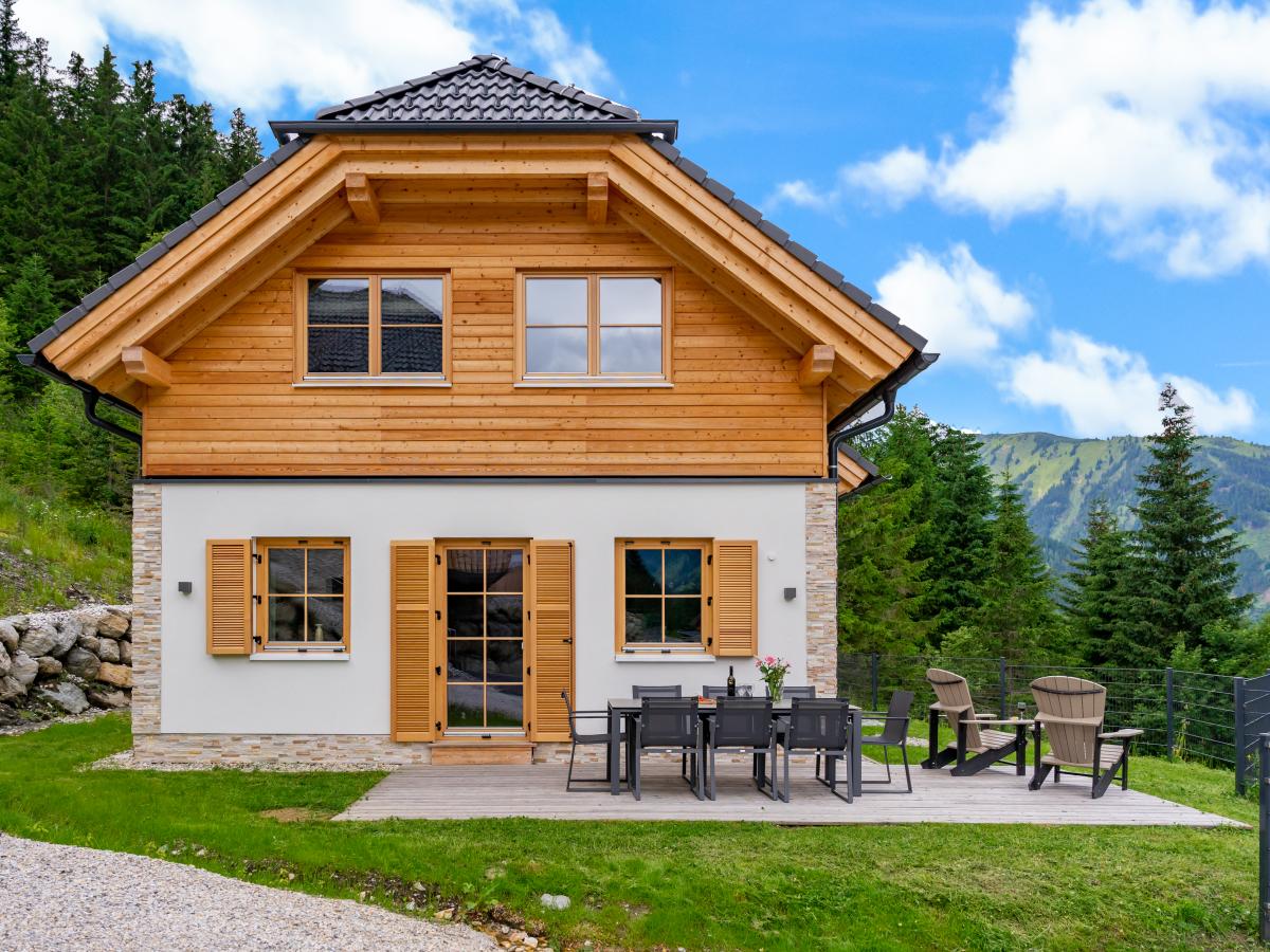 Exterior Summer