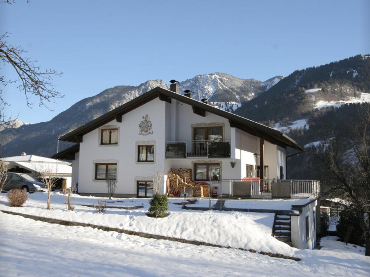 Villa photo 1