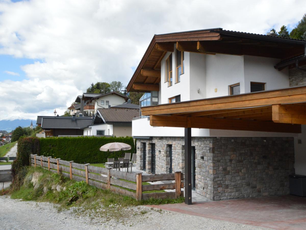 Exterior Summer