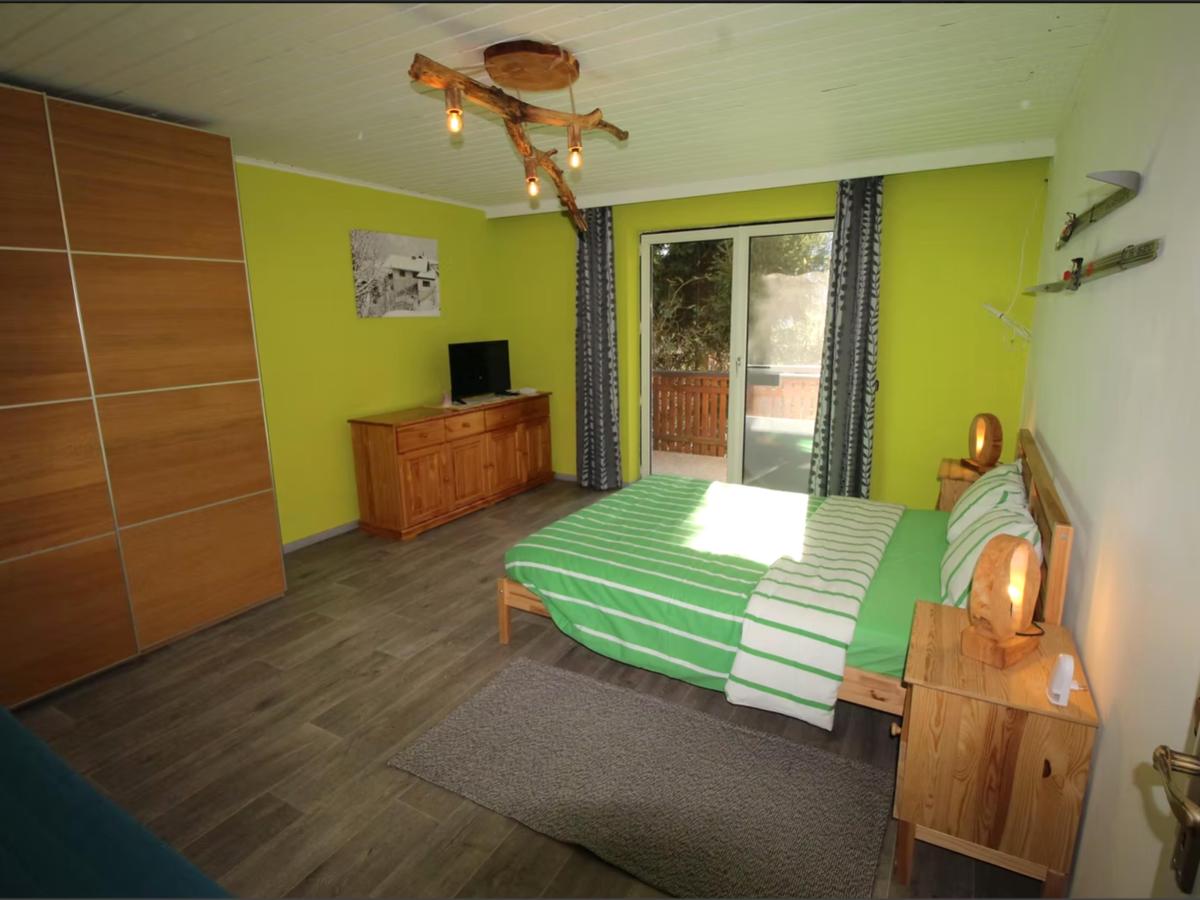 Bed Room