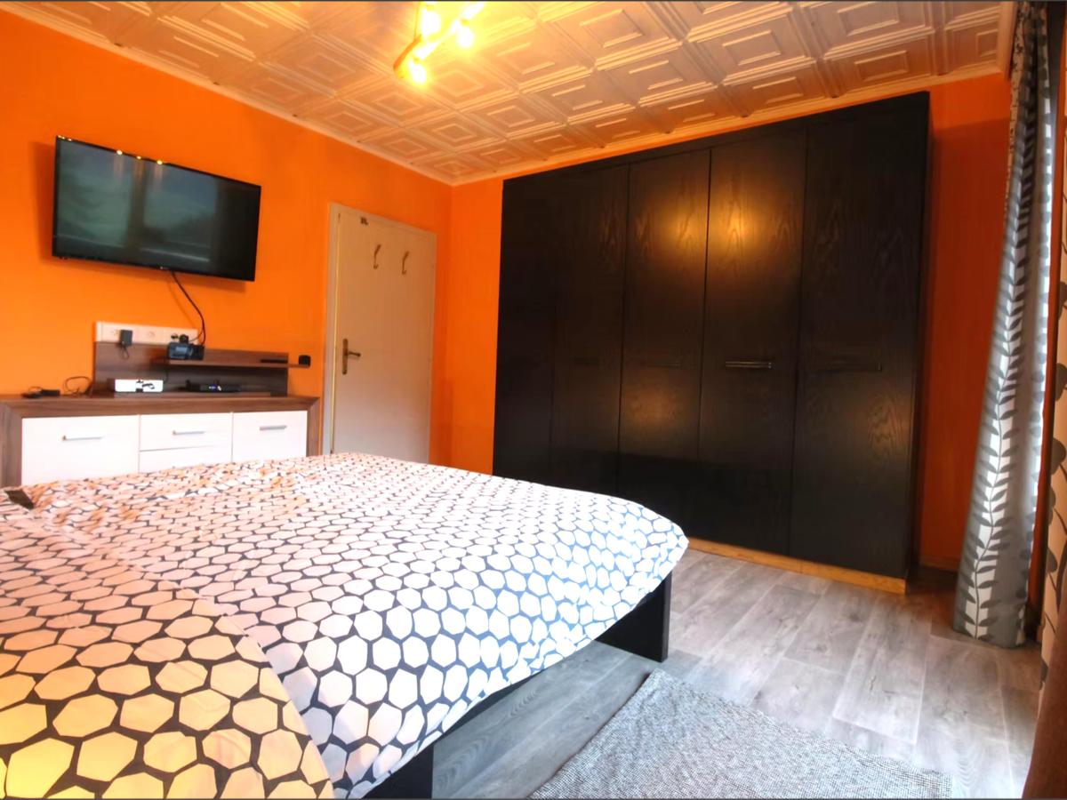 Bed Room