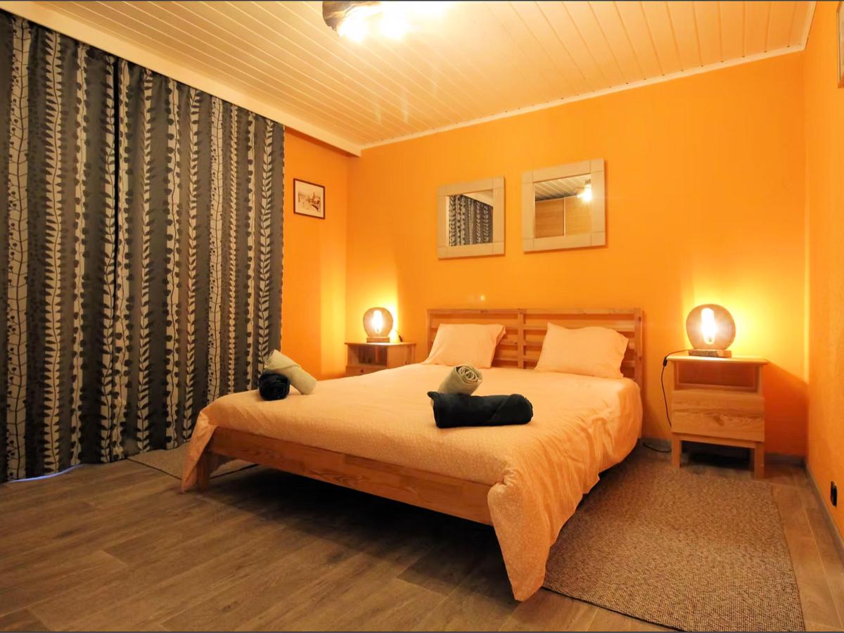 Bed Room