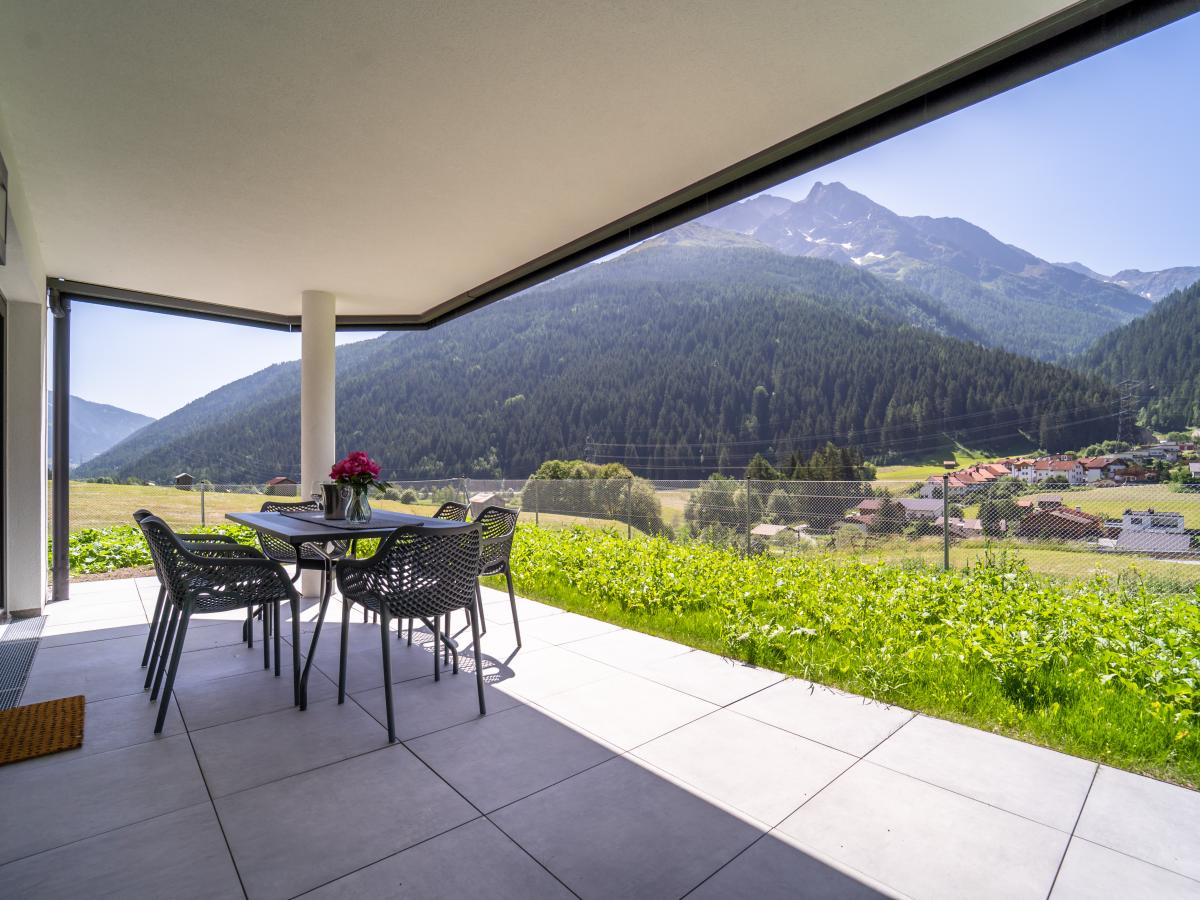Villa photo 1
