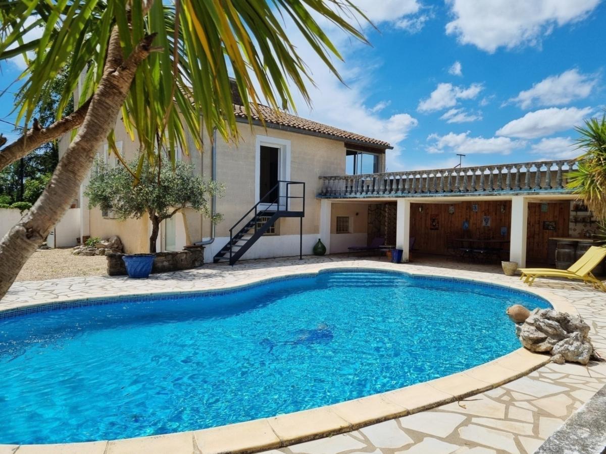 Villa photo 1