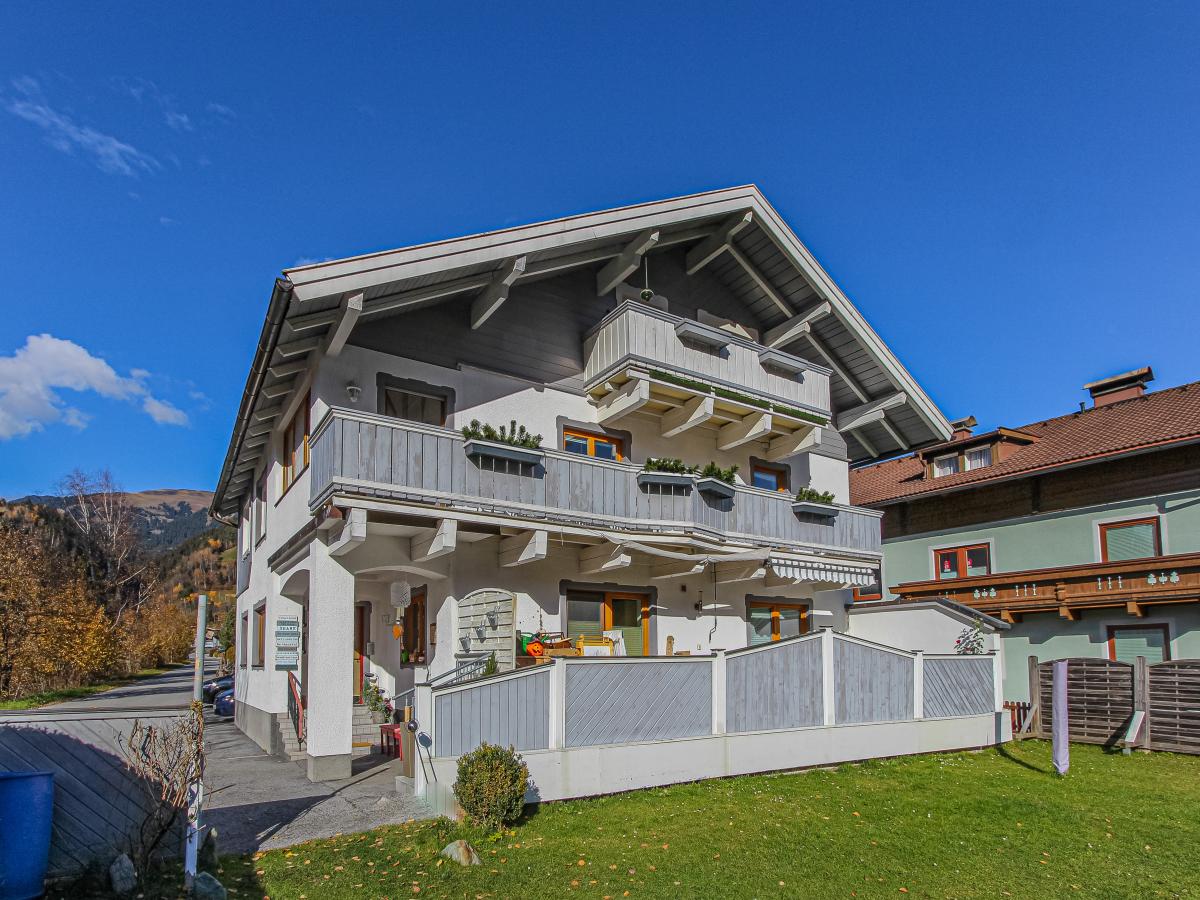 Villa photo 1