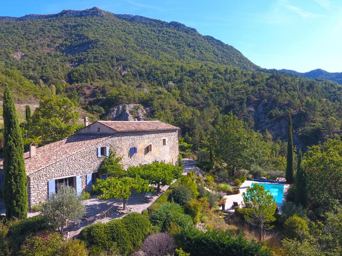 Villa photo 1