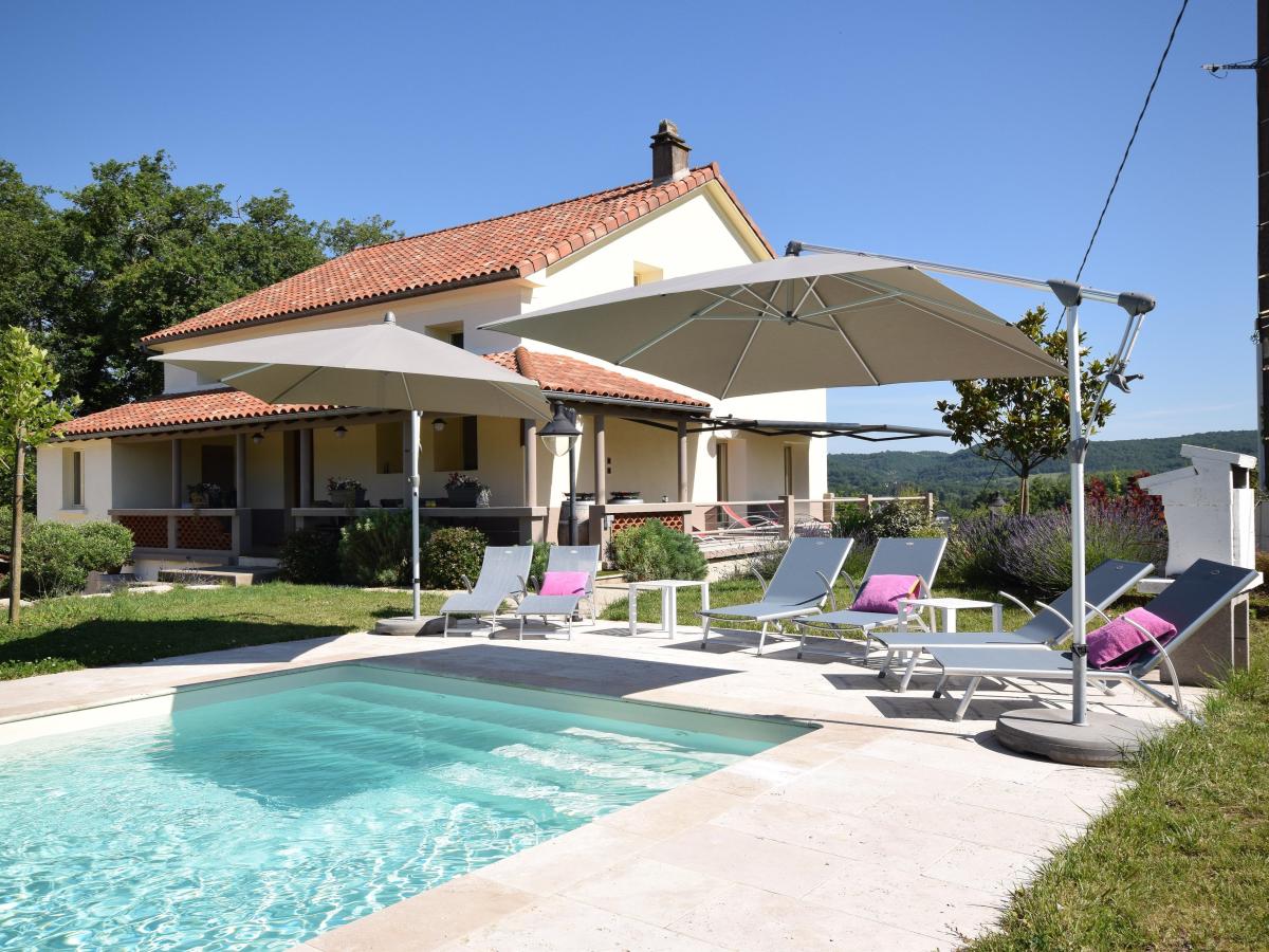 Villa photo 1