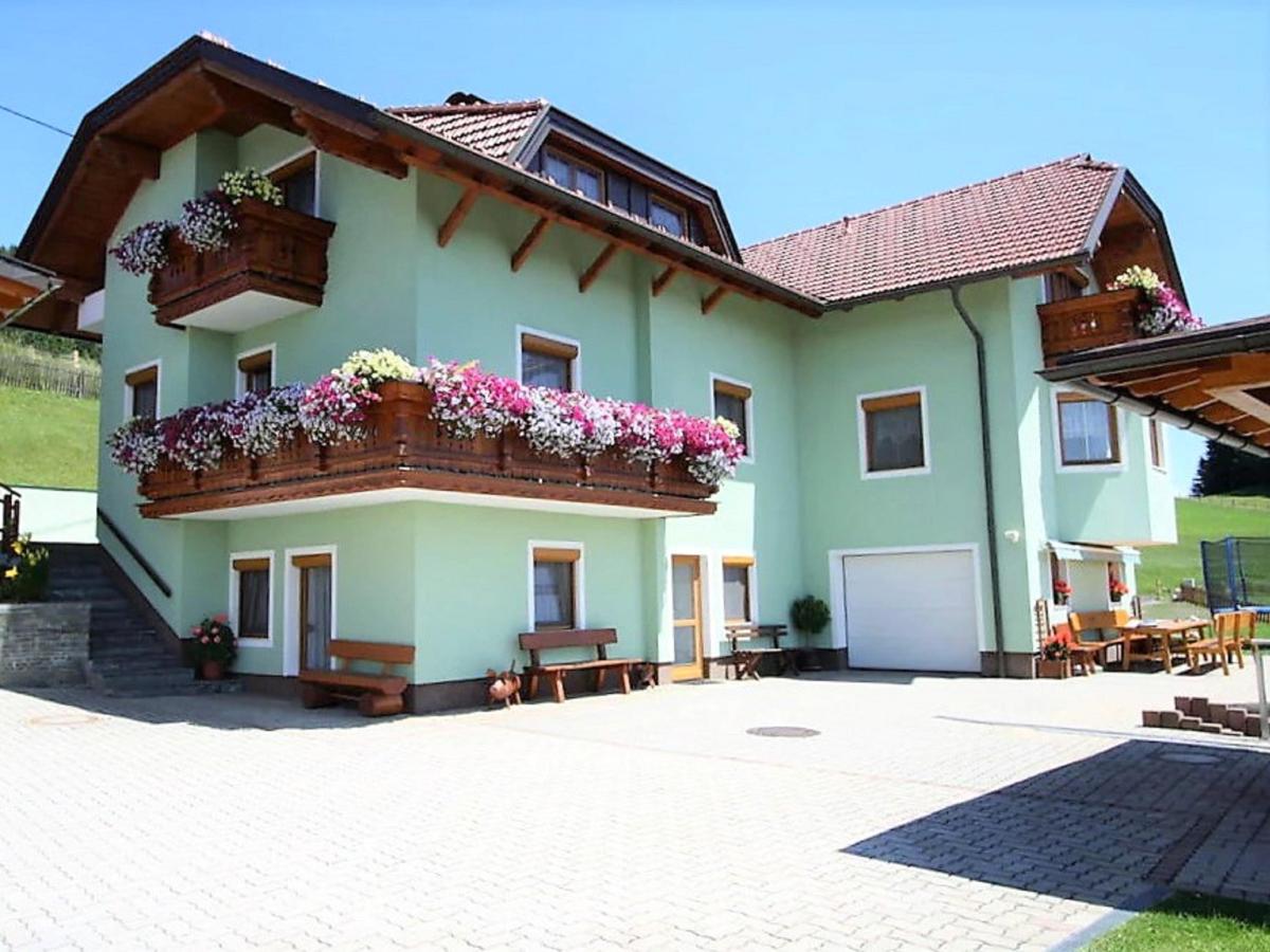 Villa photo 1