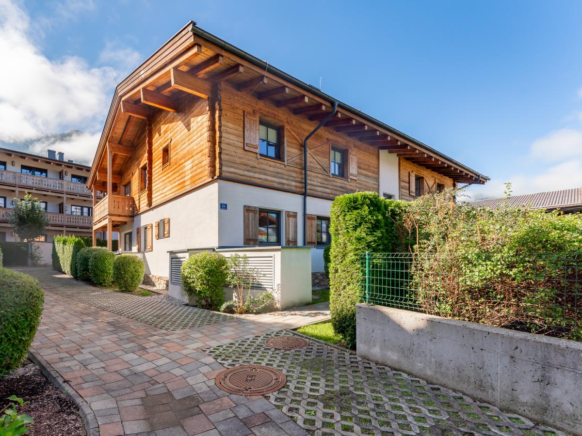 Villa photo 1
