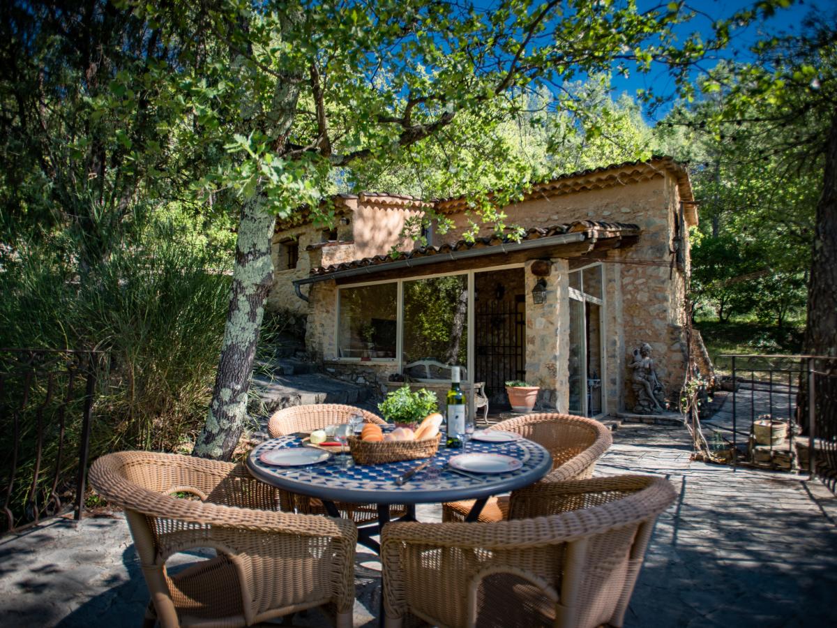 Villa photo 1