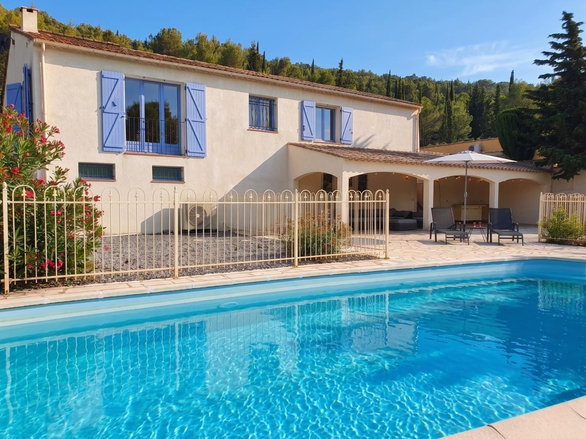 Villa photo 1