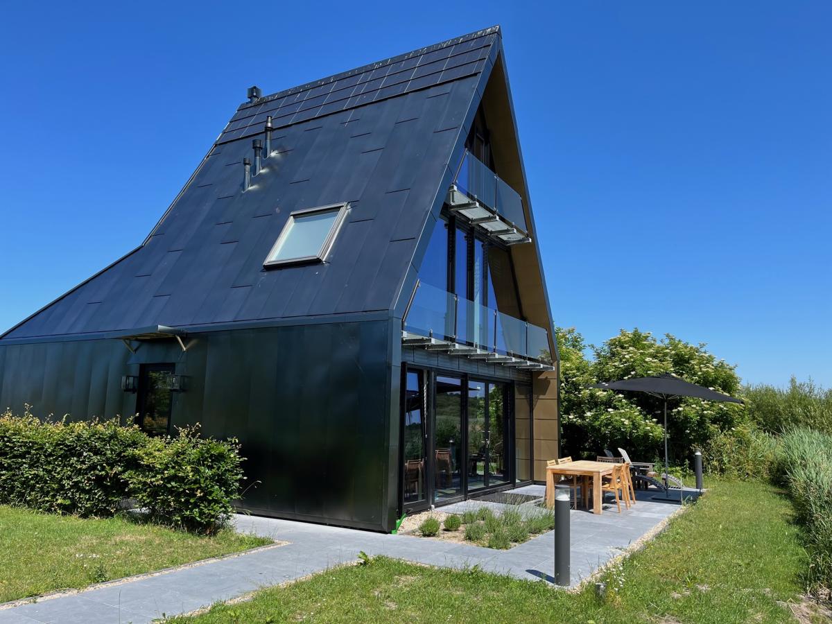 Villa photo 1