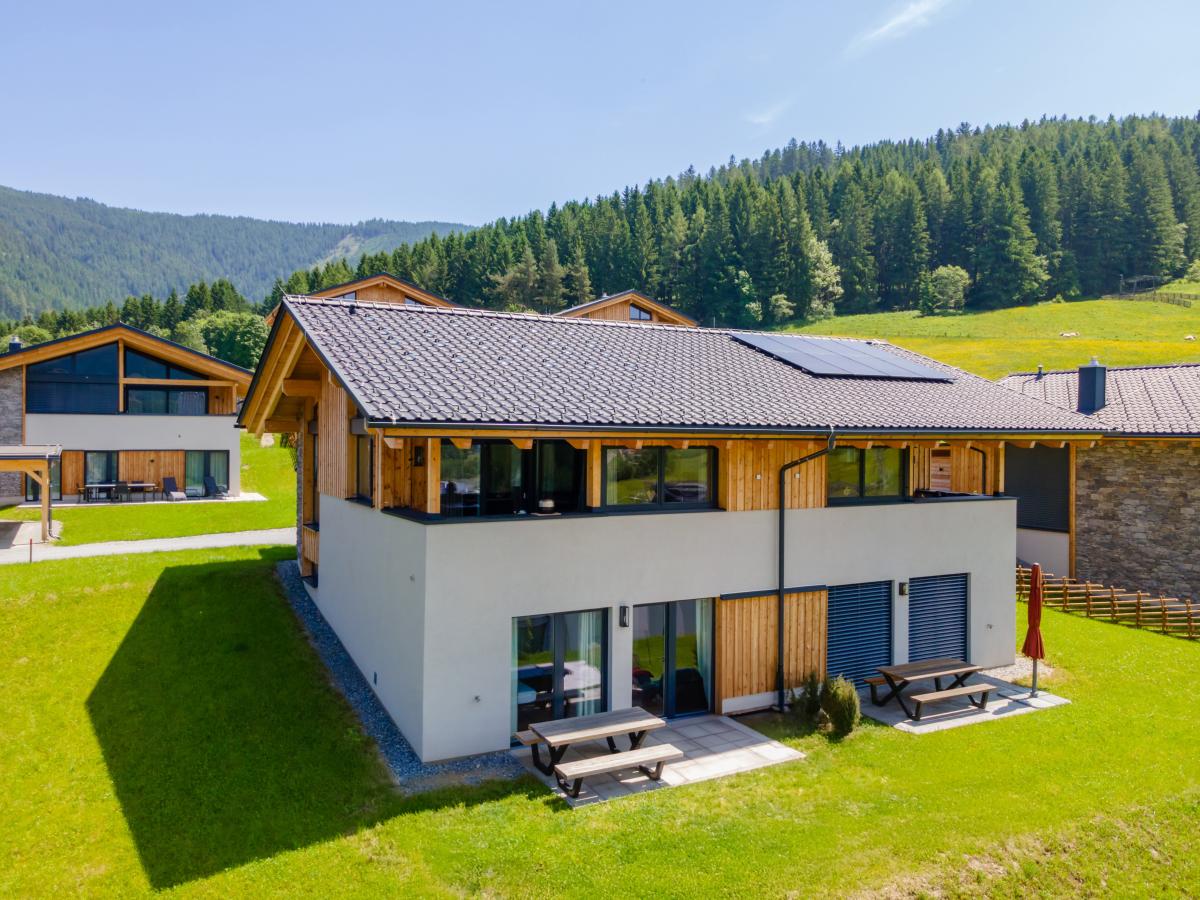 Exterior Summer