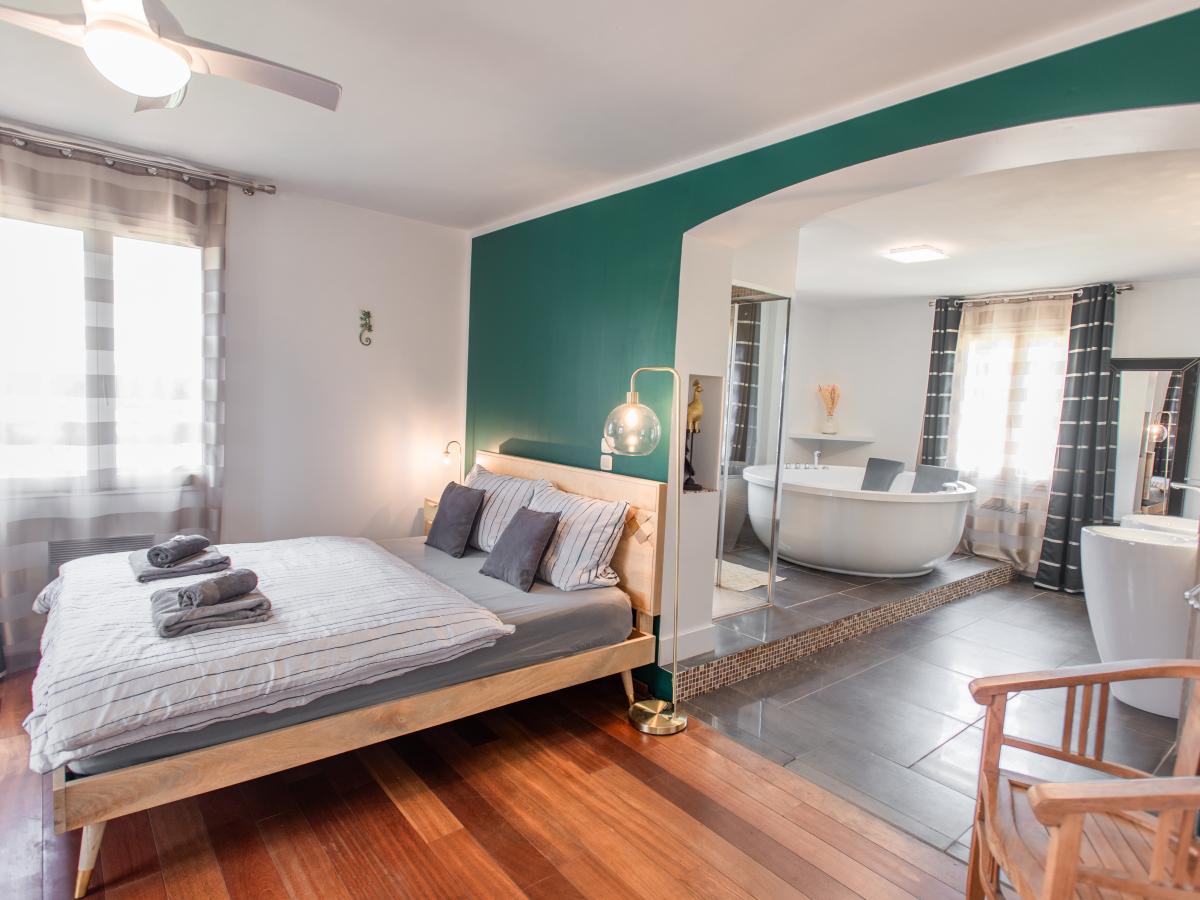 Bed Room