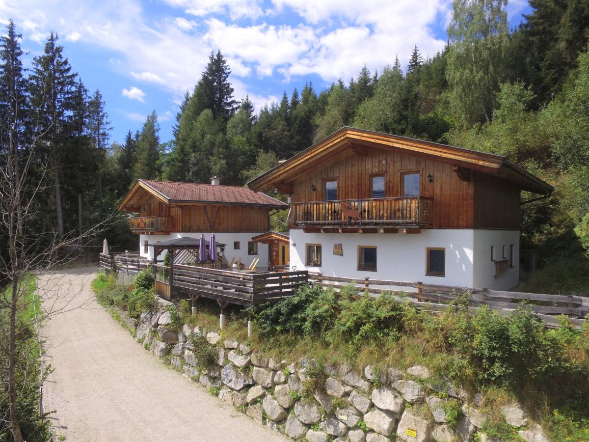 Villa photo 1