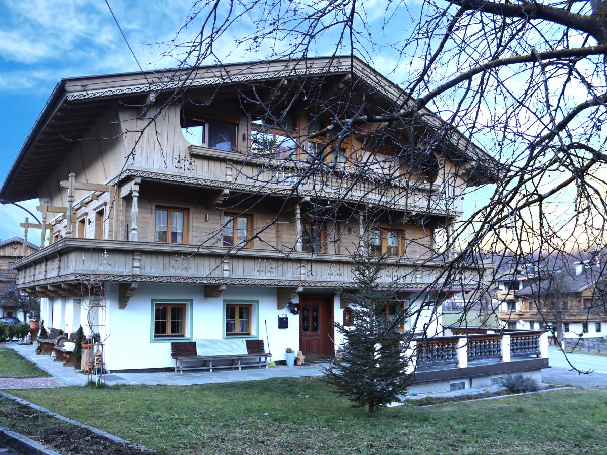 Villa photo 1