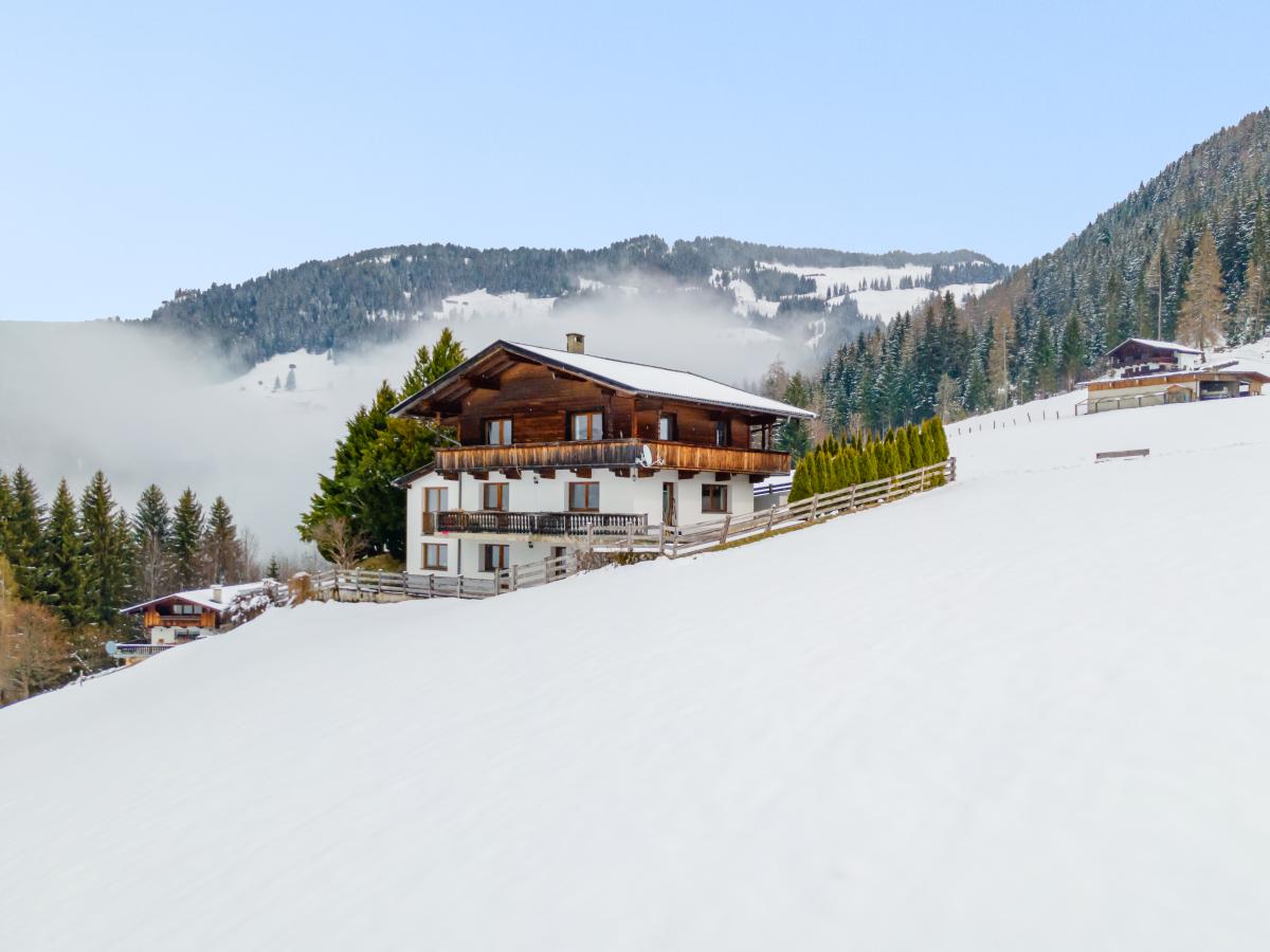 Villa photo 1