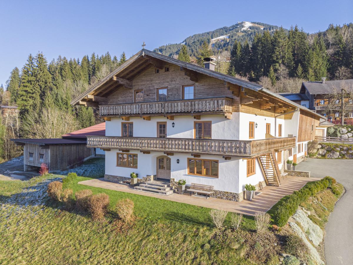 Villa photo 1