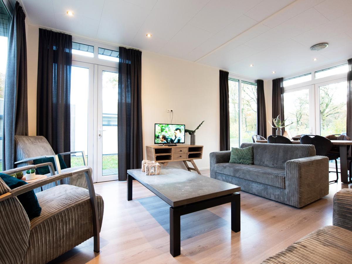 Villa photo 1