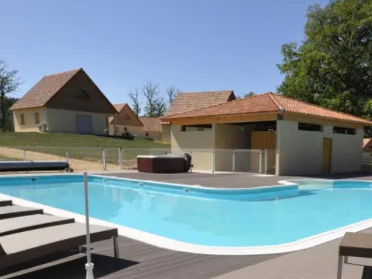 Villa photo 1
