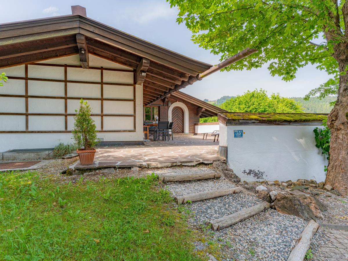 Villa photo 1